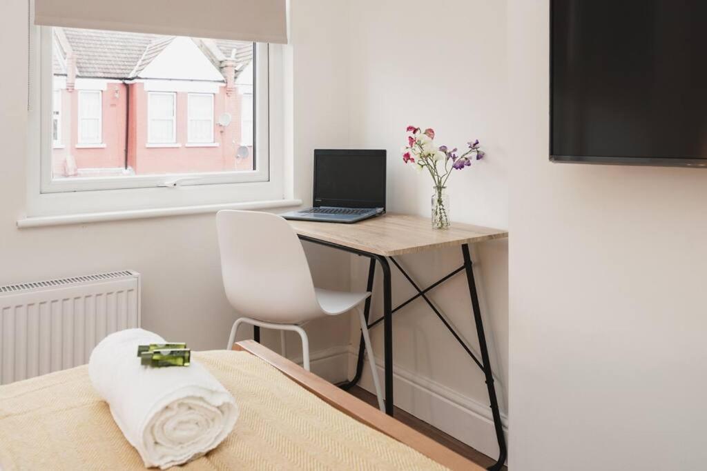 Newly Renovated Modern 4 Bed 3 Bath Apartment 伦敦 外观 照片