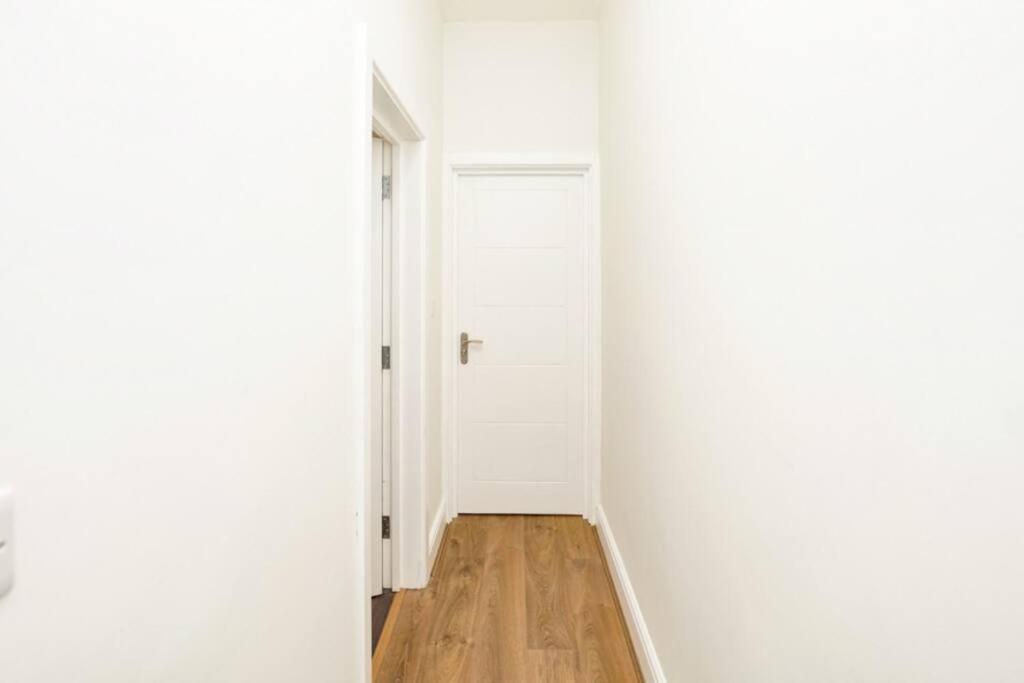Newly Renovated Modern 4 Bed 3 Bath Apartment 伦敦 外观 照片