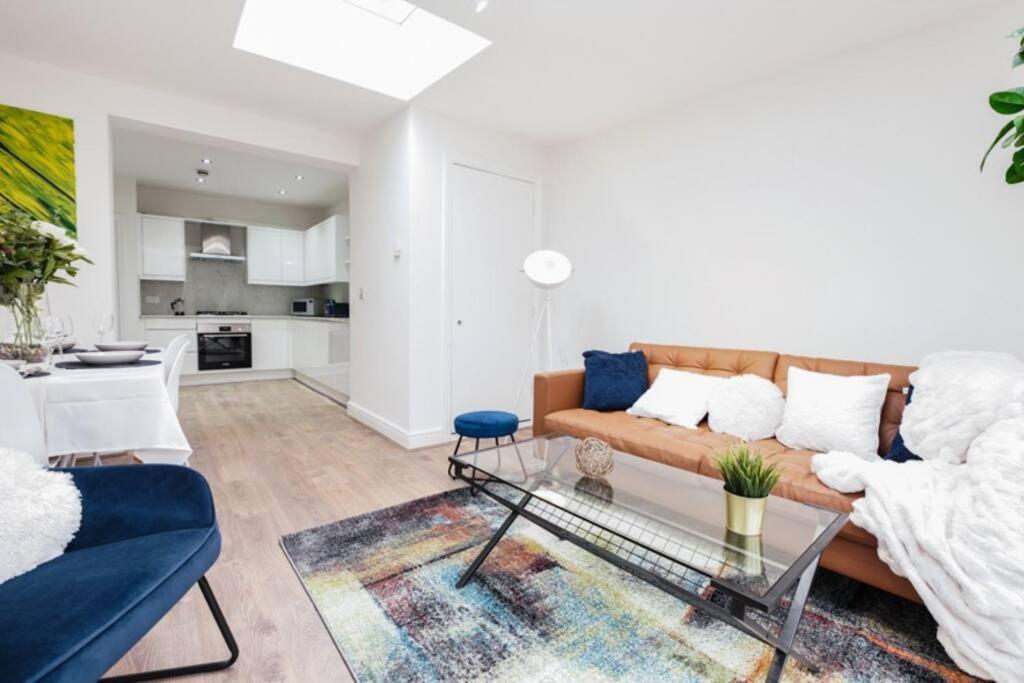 Newly Renovated Modern 4 Bed 3 Bath Apartment 伦敦 外观 照片
