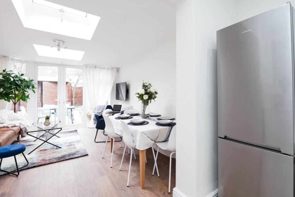 Newly Renovated Modern 4 Bed 3 Bath Apartment 伦敦 外观 照片