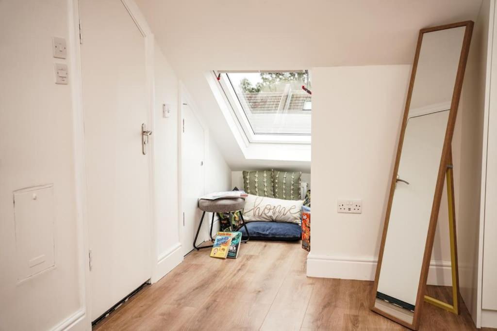 Newly Renovated Modern 4 Bed 3 Bath Apartment 伦敦 外观 照片