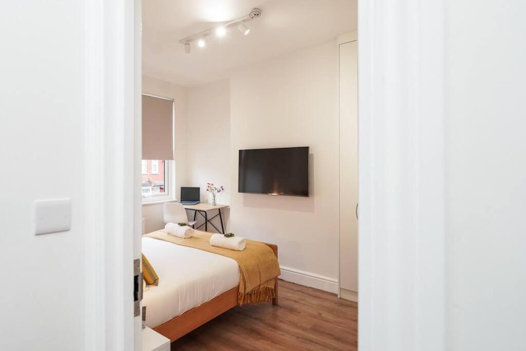 Newly Renovated Modern 4 Bed 3 Bath Apartment 伦敦 外观 照片