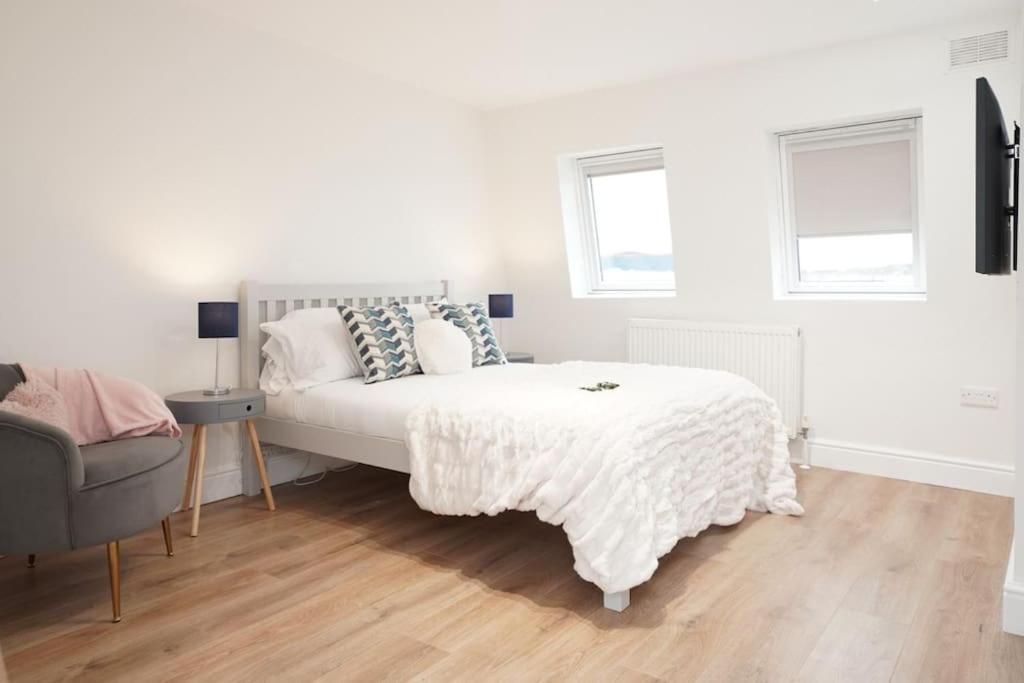 Newly Renovated Modern 4 Bed 3 Bath Apartment 伦敦 外观 照片